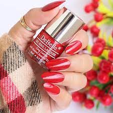 nails